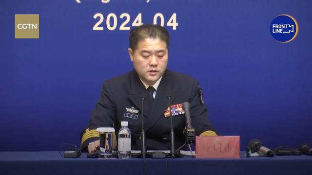 最近特火的海军大校发言人，塑造新时代的军事形象与话语力量，海军大校发言人塑造新时代的军事形象与话语力量风采引热议