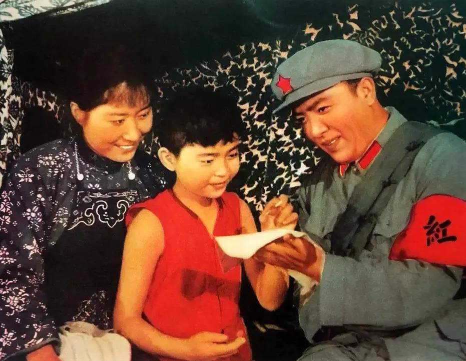 八一高清图片的魅力与影响，八一高清图片的魅力及深远影响力