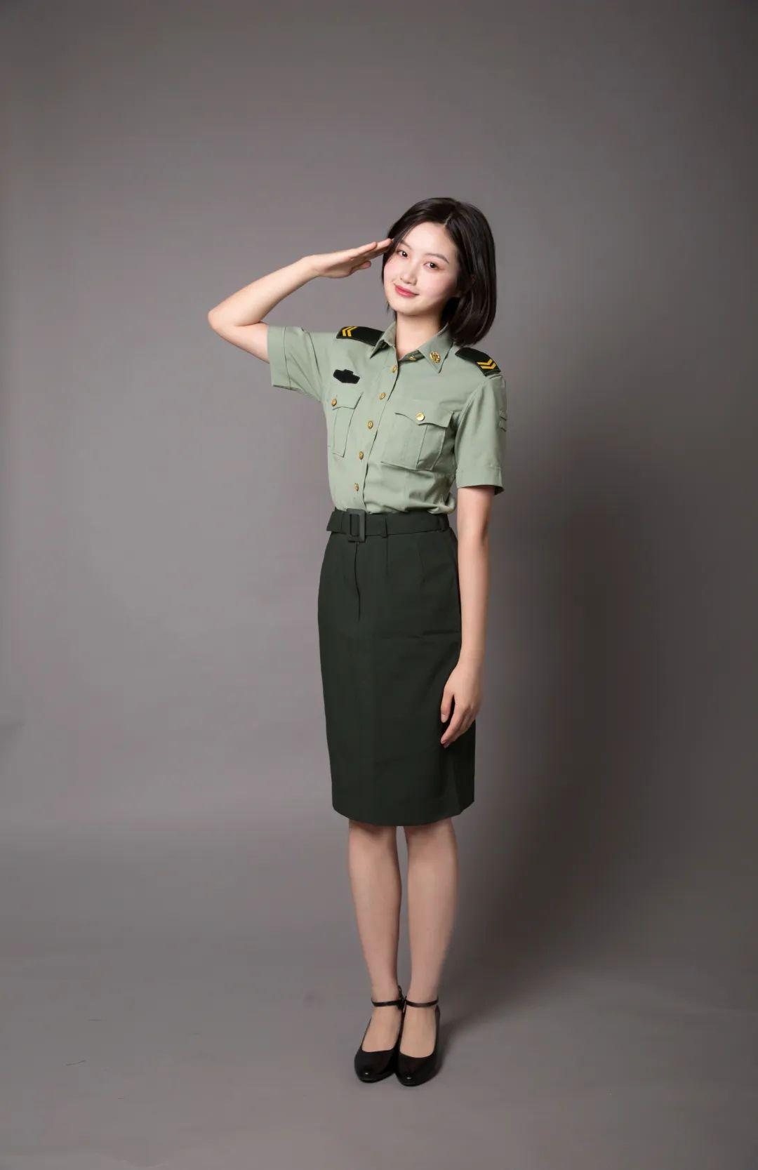 部队夏季常服，功能与时尚的结合，部队夏季常服，时尚与功能兼备的完美结合