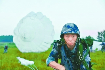 空降兵，精英之师的独特风采，精英之师风采，空降兵的独特风采