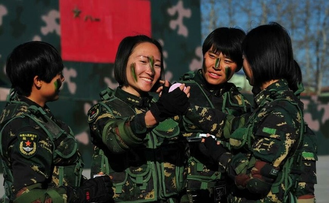 中国女特种兵的真实照片，揭示神秘面纱下的坚韧与力量，中国女特种兵的真实面貌，坚韧与力量的揭秘