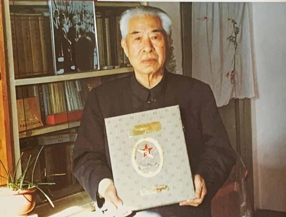 中国人民解放军军歌又称，荣耀与力量的象征，中国人民解放军军歌，荣耀与力量的永恒象征