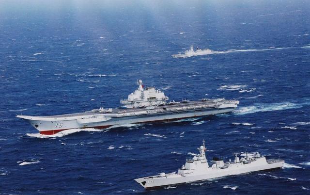辽宁舰的军官团队，规模与力量，辽宁舰军官团队，规模与实力的彰显