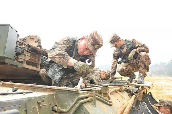 陆军最牛的兵种是什么？深度解析与探讨，陆军最牛兵种深度解析与探讨