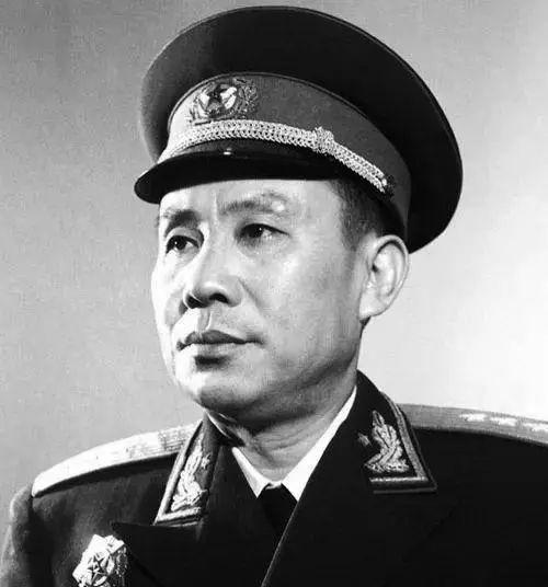 十大元帅哪位最会打仗，历史视角下的深度探讨，历史视角下的深度探讨，十大元帅谁最擅长军事指挥