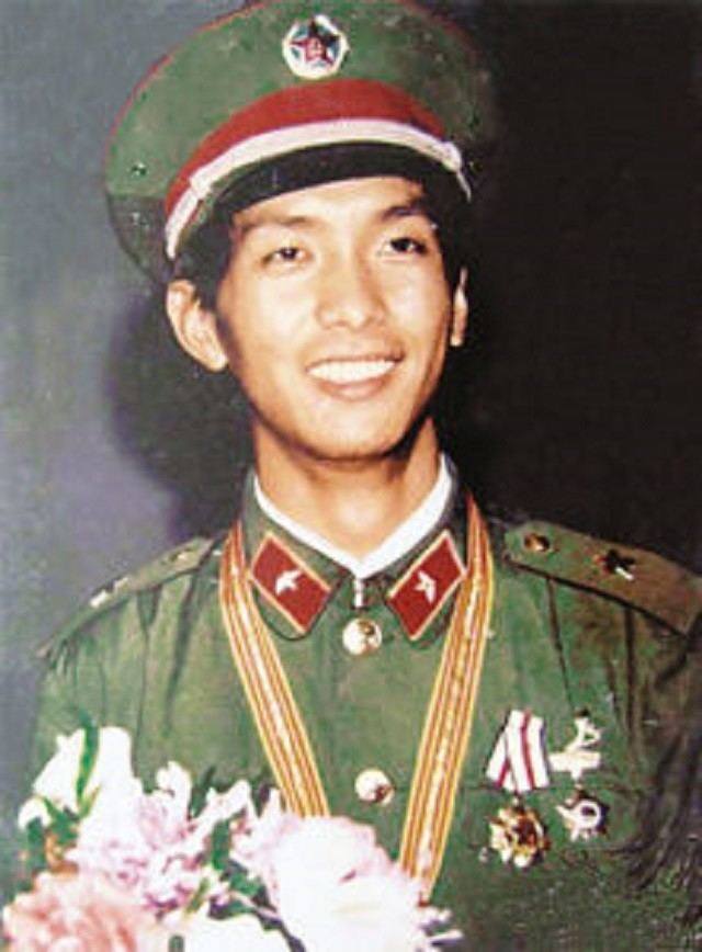 丁晓兵将军，铁血军魂的杰出代表，丁晓兵将军，铁血军魂的杰出典范