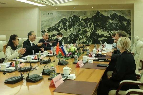 2023年重大新闻事件回顾与展望，2023年重大新闻事件回顾与展望，全球风云变幻的年度回顾与前瞻