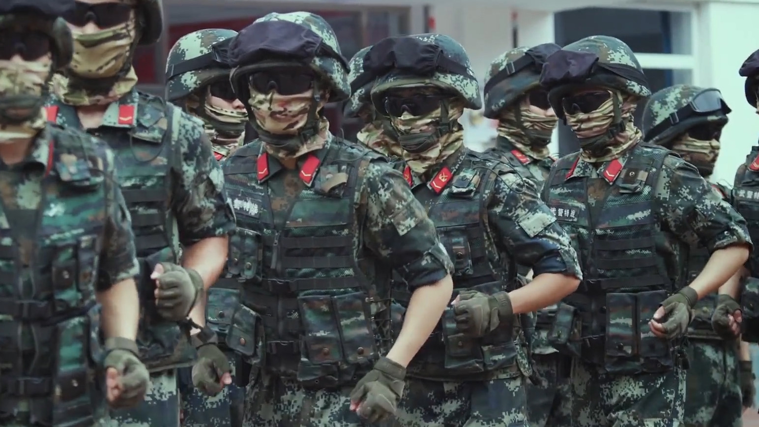 武警特战队员留队几率分析，武警特战队员留队几率分析与探讨