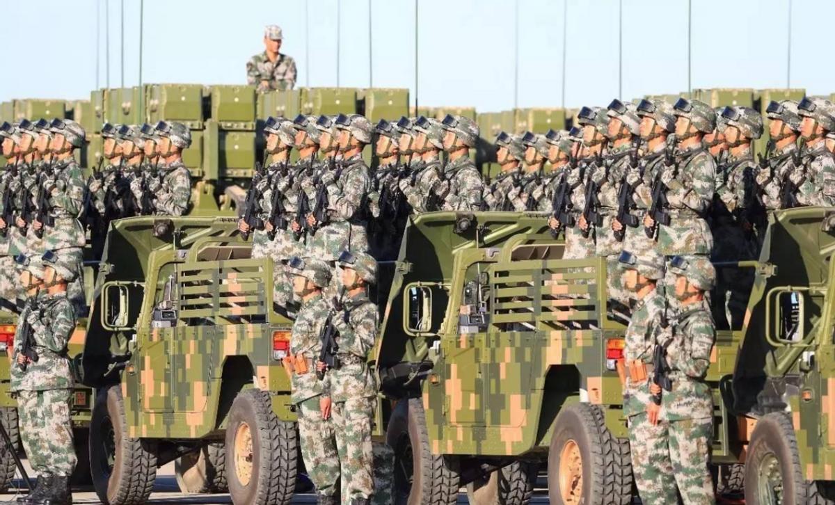 朱日和阅兵的播出时间，一场盛大的军事盛典的呈现时刻，朱日和阅兵盛典，盛大军事盛典呈现时刻揭晓！