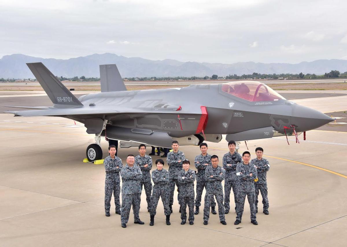 F-18重型战斗机，定义与特性的探讨，F-18重型战斗机的定义与特性解析