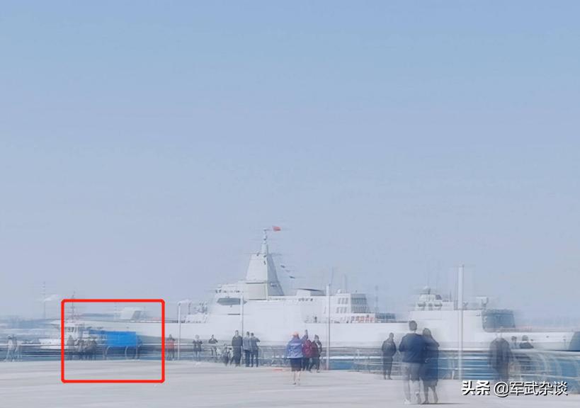 海南075型两栖攻击舰，中国海军力量的新里程碑，海南075型两栖攻击舰，中国海军力量的崭新里程碑