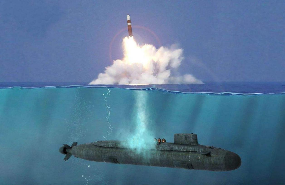白杨M潜射型，探索新一代潜射导弹的核心技术，白杨M潜射型，新一代潜射导弹核心技术揭秘