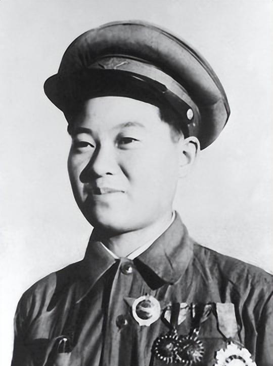 辽宁舰总设计师，引领中国航母事业走向新时代的领航者，辽宁舰总设计师，引领中国航母事业新时代的领航先锋