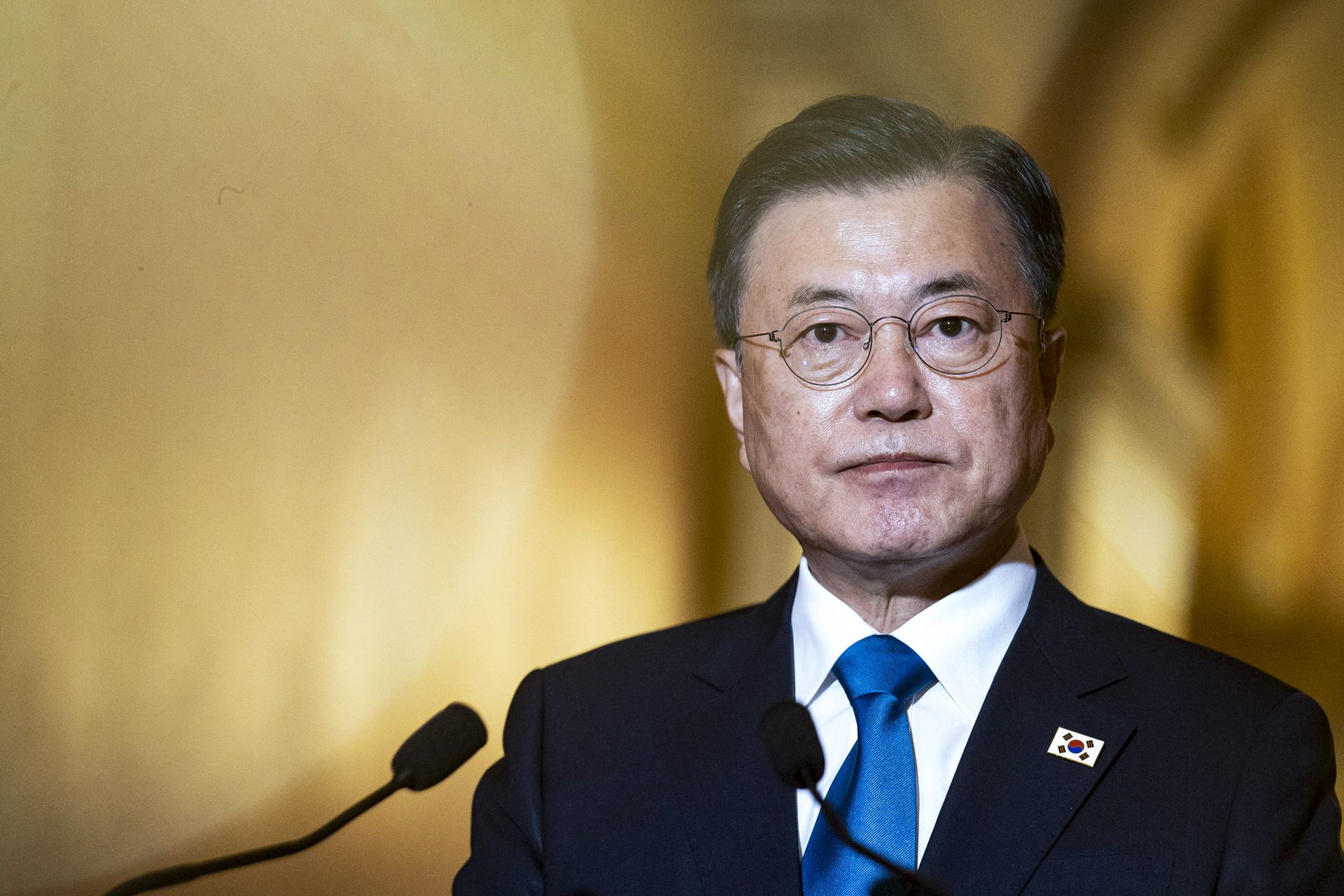 文在寅向韩国开炮，重塑国家安全的深度思考，文在寅重塑韩国国家安全战略，深度思考的开炮之声