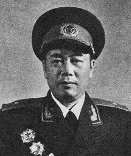 关于中国人民解放军陆军第XXX集团军第XXX师历任师长的研究文章，中国人民解放军陆军第XXX集团军第XXX师历任师长研究概览