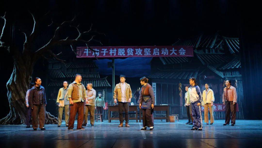 中国海军70周年纪录片全集，荣耀与辉煌，中国海军70周年荣耀与辉煌纪录片全集回顾