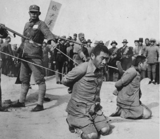 中国女兵视频大全，英勇无畏，展现新时代风采，中国女兵展现新时代风采，英勇无畏的视频大全