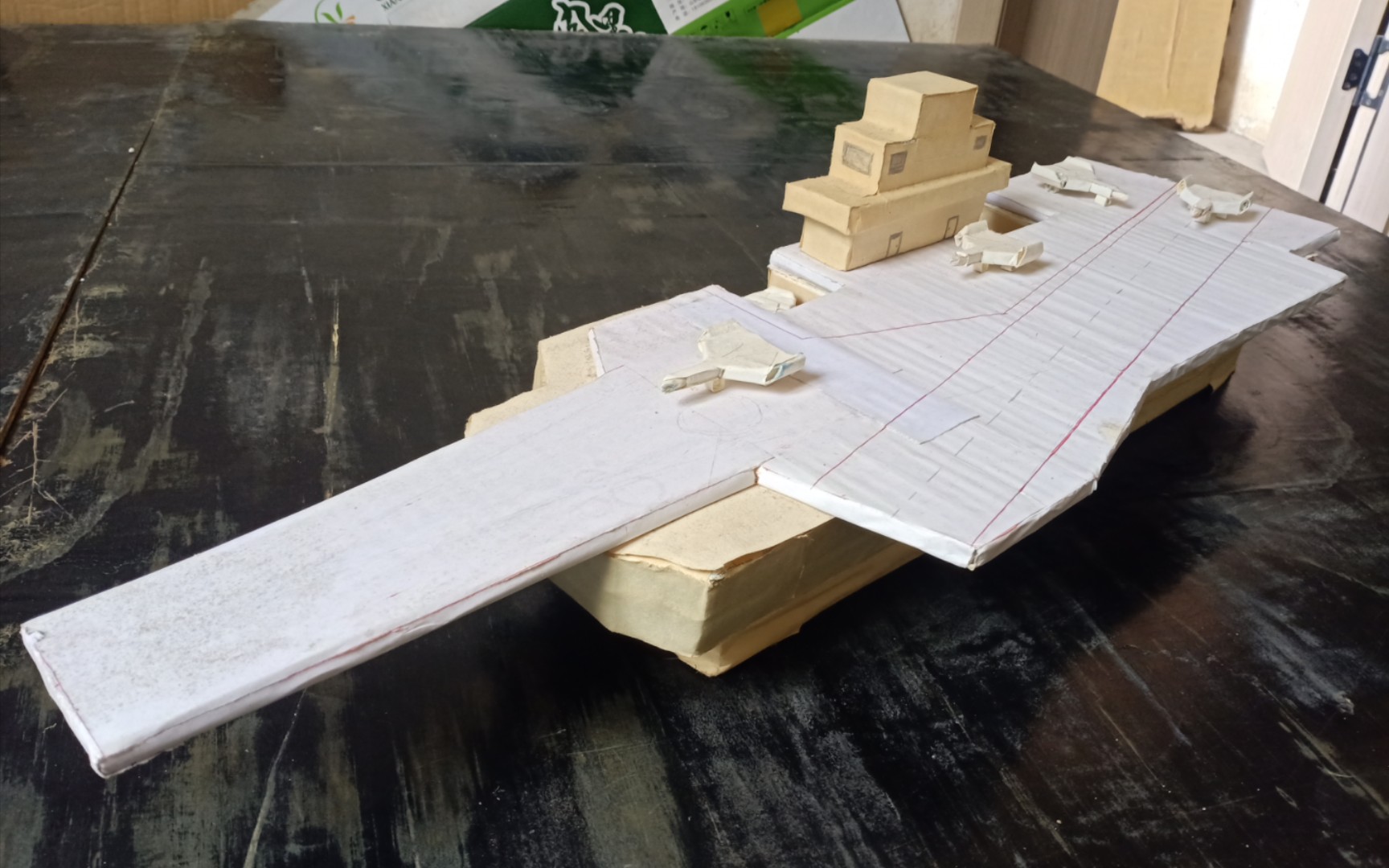 如何制作航空母舰模型，航空母舰模型制作指南