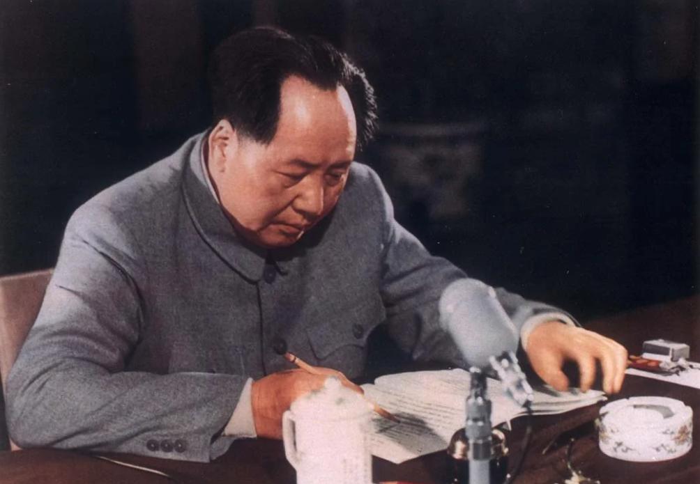 中国最新消息，和平发展，共建未来，而非战争硝烟，中国和平发展，共建未来，传递和平与发展的最新消息，远离战争硝烟