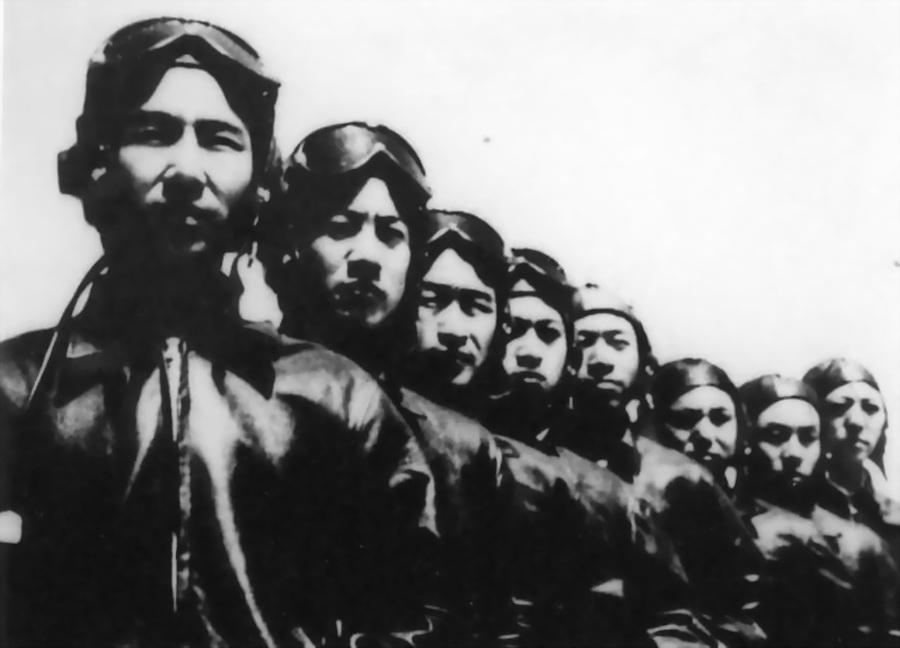 中国空军成立时间图片及其历史背景与发展概述，中国空军成立时间、历史背景与发展概述，图片与文字交织的壮丽画卷