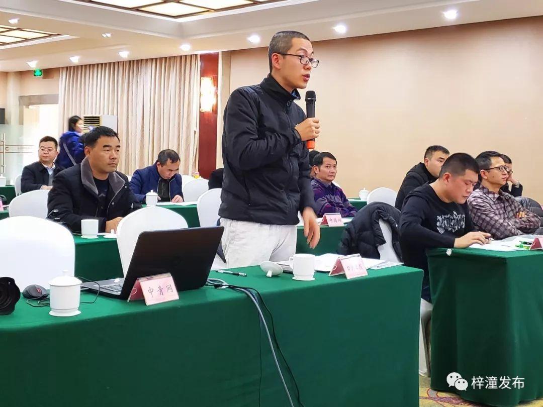 中央海峡两岸新闻，深化交流，共谋发展，深化两岸交流，共谋发展，中央海峡两岸新闻聚焦发展之路