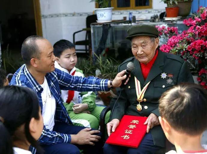 中国海军70周年，辉煌历程与未来展望，中国海军70周年，辉煌历程与未来展望