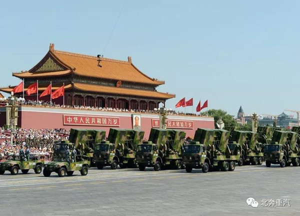 阅兵盛典，回顾与展望——纪念中华人民共和国成立七十周年阅兵观后感，阅兵盛典回顾与展望，纪念中华人民共和国七十周年阅兵纪念感悟