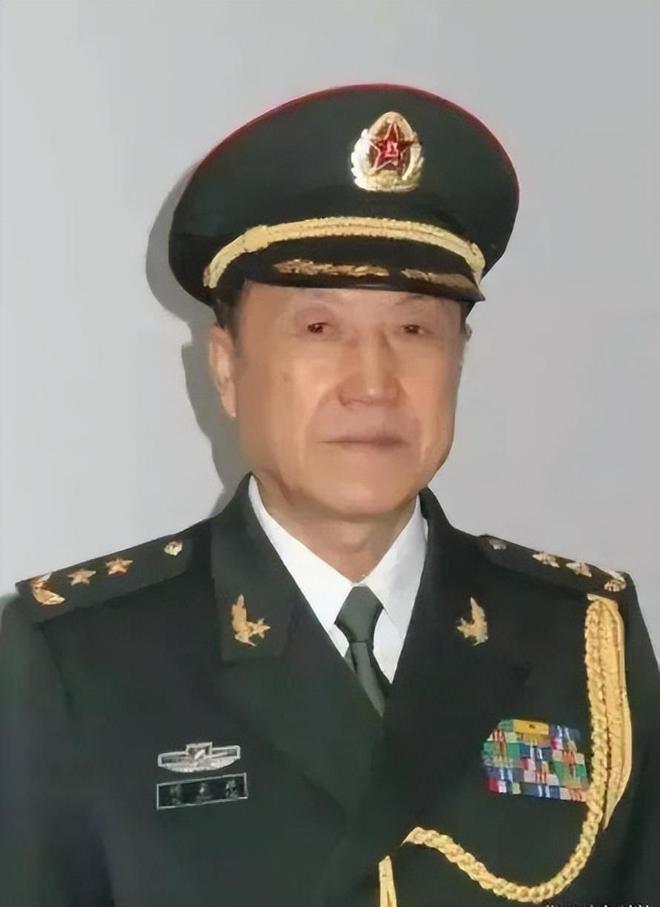 集团军副参谋长的角色与职责，正师级的领导力展现，集团军副参谋长的角色与职责，正师级领导力的展现