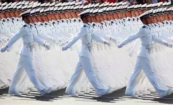 阅兵步伐