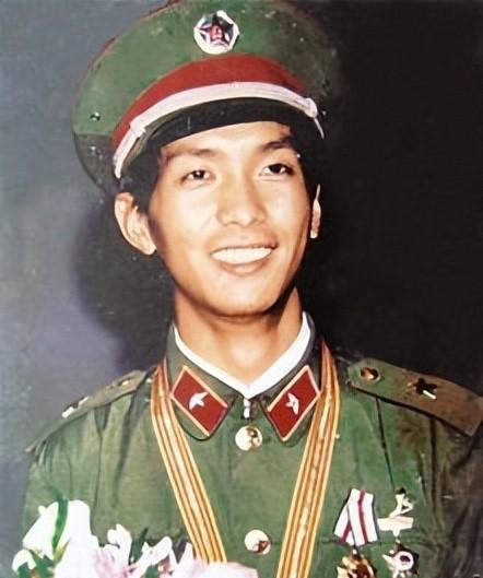独臂英雄丁晓兵，逆境中的奋斗与荣耀，独臂英雄丁晓兵，逆境中的奋斗之路，荣耀与坚韧的见证