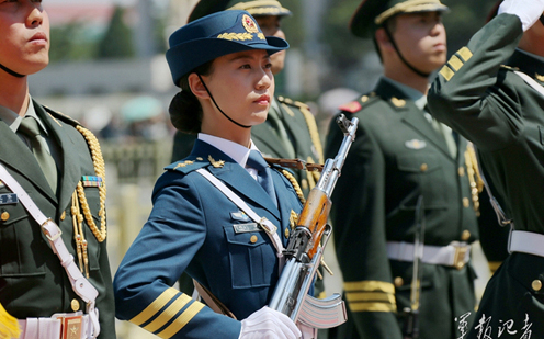 阅兵方阵中的身高因素，探究与解析，阅兵方阵中的身高因素揭秘与探究