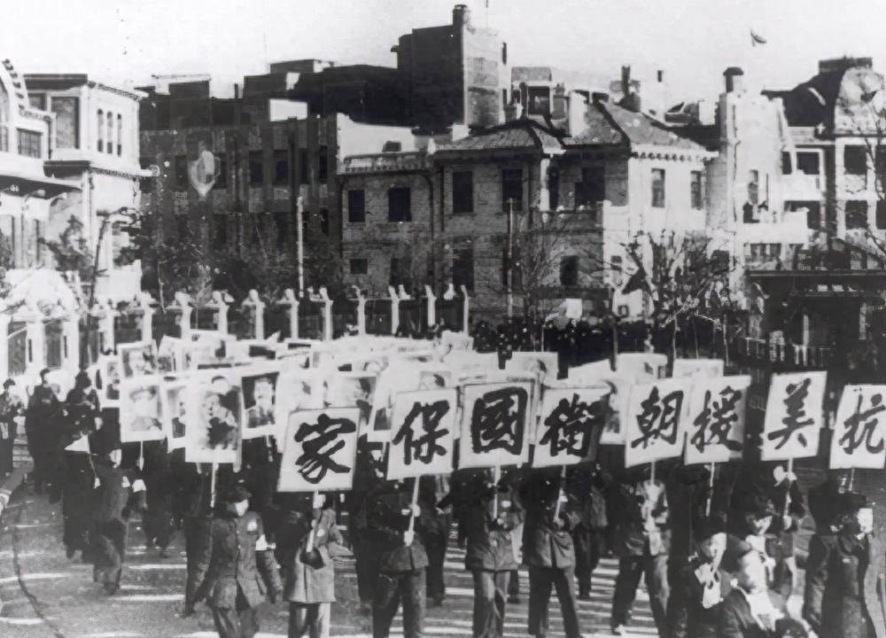 中国人民志愿军司令员——彭德怀的卓越领导与英勇抗战，彭德怀司令员，中国人民志愿军的卓越领导与英勇抗战之路