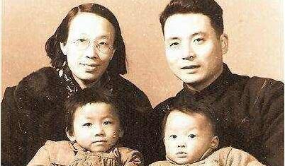邓稼先的故事，女儿眼中的英雄父亲，邓稼先，女儿心中的英雄父亲传奇