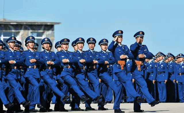 中国人民解放军空军西安飞行学院，培养精英人才的摇篮，中国人民解放军空军西安飞行学院，精英人才的培育摇篮