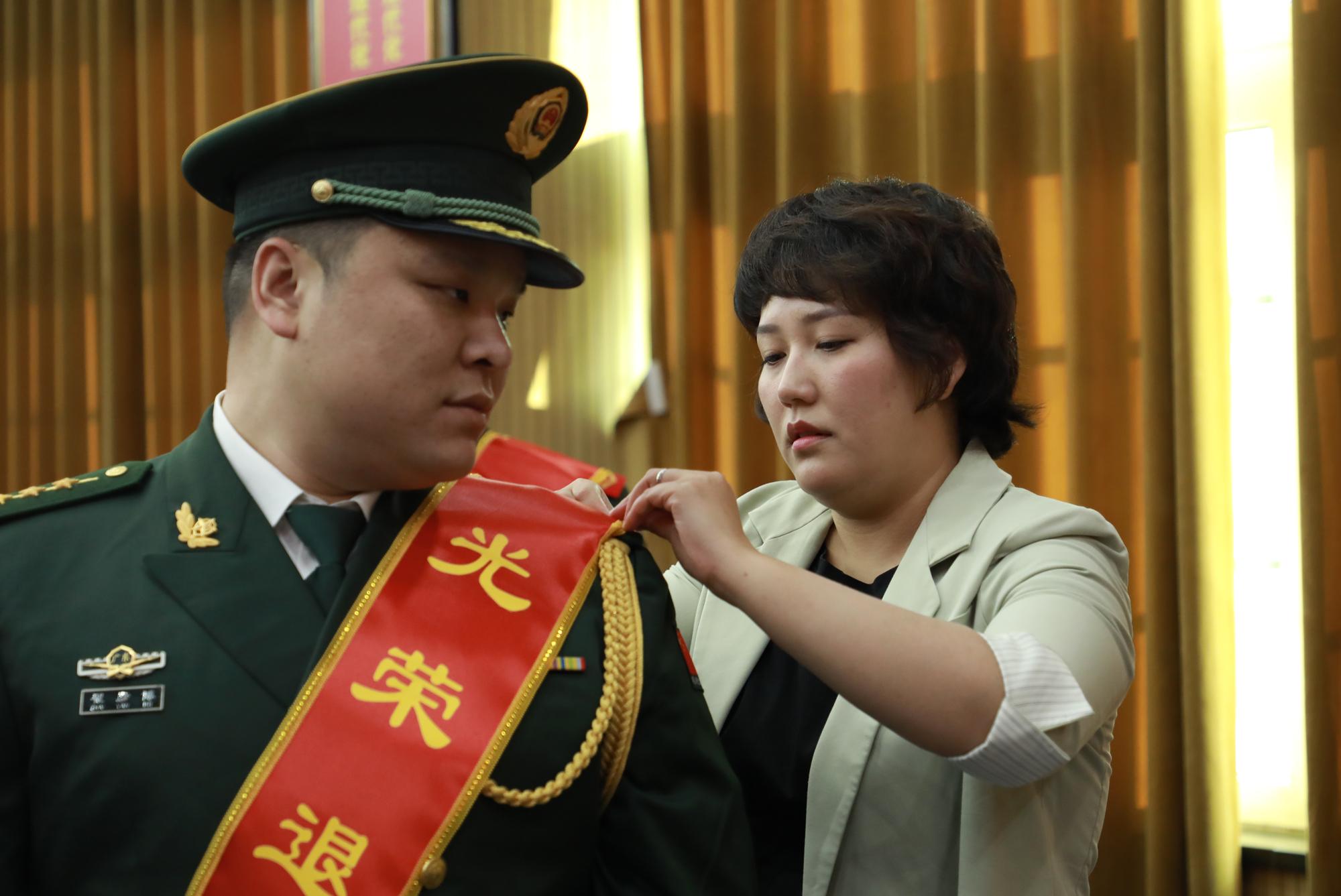武警警官学院录取分数线2021，探寻录取门槛与挑战之路，武警警官学院2021年录取分数线解析，录取门槛与挑战之路