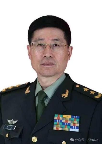 关于中国陆军第十六集团军历任军长的研究，中国陆军第十六集团军历任军长研究概览