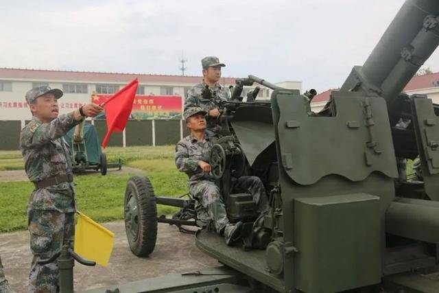 一营炮兵连126，荣耀与担当，一营炮兵连126，荣耀与担当的战士之路