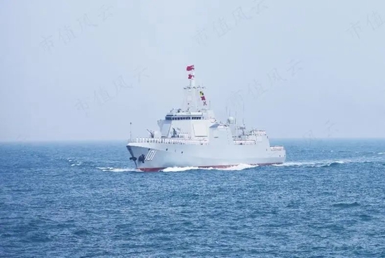 中国海军新篇章，中国第三艘航母下水直播纪实，中国海军新篇章，第三艘航母下水直播实录