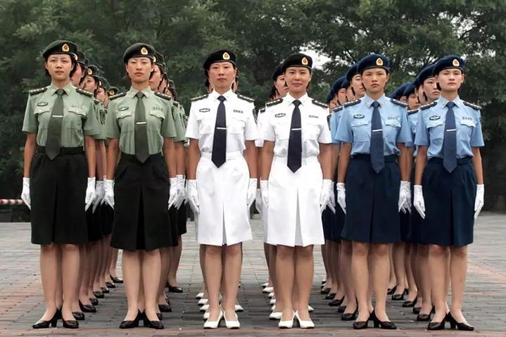 我军常服与作训服的区别，我军常服与作训服差异解析