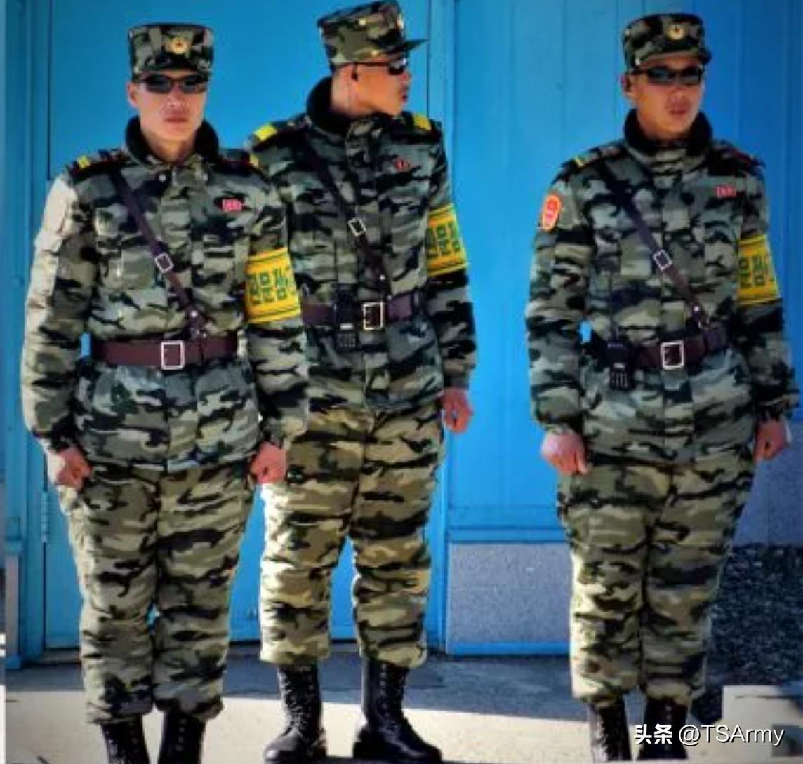 新式城市迷彩服图片，时尚与功能的完美结合，时尚与功能兼备，新款城市迷彩服图片展示