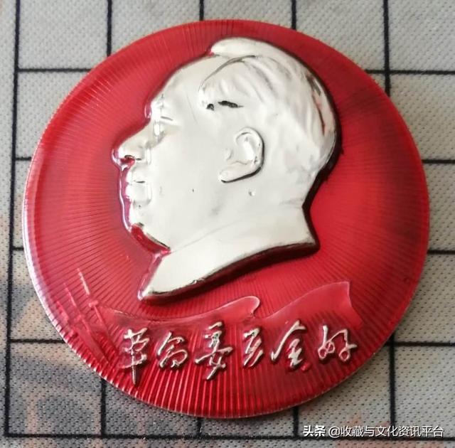 第13集团军臂章，荣耀与使命的象征，第13集团军臂章，荣耀与使命的徽章
