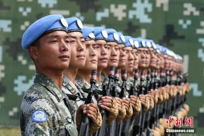 阅兵彩排陆军方队片段视频，展现荣耀与力量，阅兵彩排陆军方队震撼瞬间，荣耀与力量的展现
