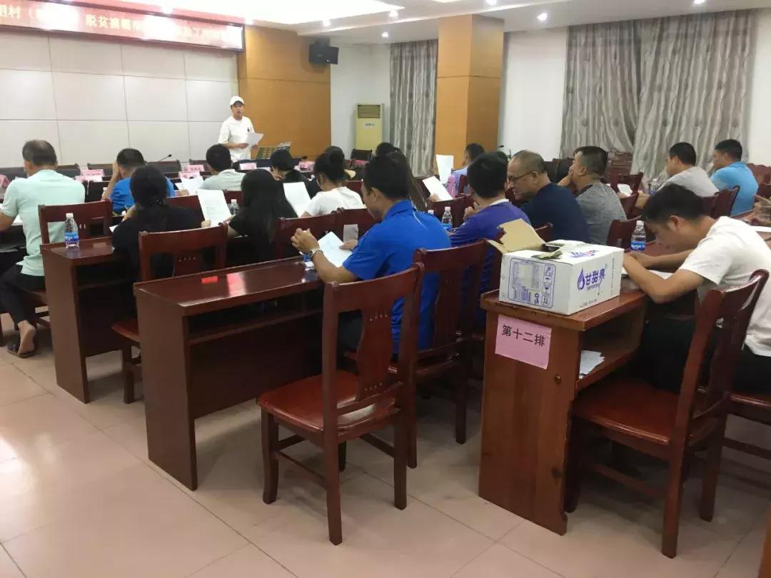 抗战胜利70周年大合唱，歌声中的历史记忆与民族精神，抗战胜利70周年大合唱，历史记忆与民族精神的交响乐章