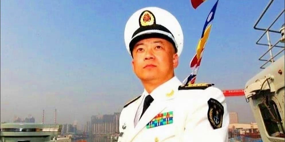 辽宁舰长军衔，荣耀与责任并存，辽宁舰长军衔，荣耀与责任的并重