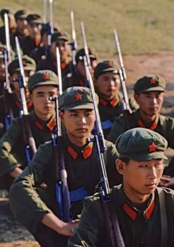 解放军65式军装照片，历史与荣耀的见证，解放军65式军装照片，历史与荣耀的定格