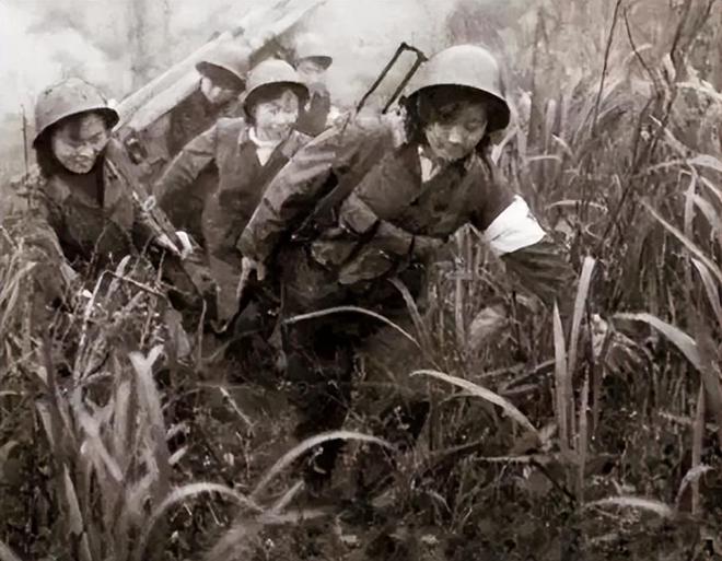 中国女兵在越南，勇气与担当的赞歌（MP4），中国女兵在越南，勇气与担当的辉煌篇章（MP4）