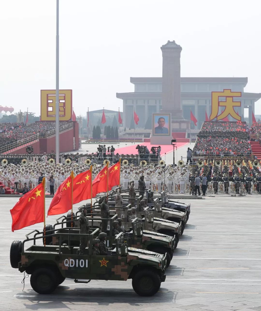 国庆阅兵，视频与照片中的壮丽瞬间，国庆阅兵，壮丽瞬间的视频与照片回顾
