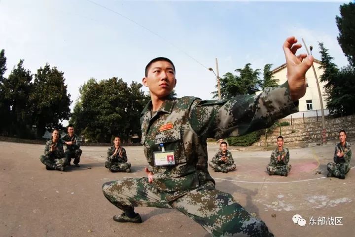 六个月新兵连的锤炼与挑战，新兵连六个月锤炼与挑战之旅