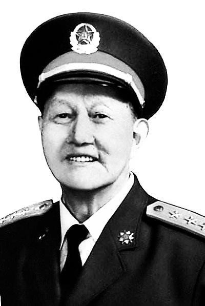47集团军后勤部原甘启伦部长，卓越领导与无私奉献的典范，卓越领导与无私奉献典范——甘启伦部长（原47集团军后勤部部长）