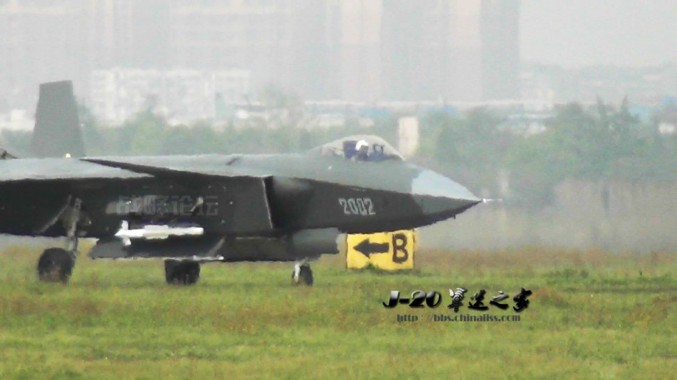 全新歼-20批量交付，中国空军战略转型的关键一步，中国空军战略转型重要里程碑，全新歼-20批量交付